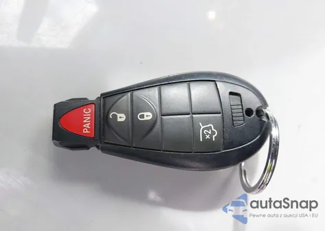 2011 Jeep Grand Cherokee Laredo z USA, uszkodzony, nr VIN 1J4RR4GG5BC555464